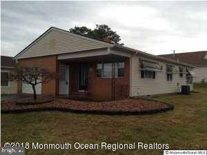 8 PLYMOUTH DR, Toms River, NJ 08757