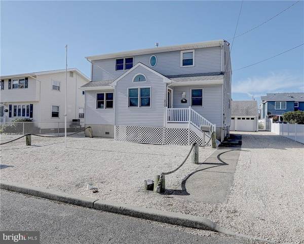 230 W 11TH ST, Ship Bottom, NJ 08008