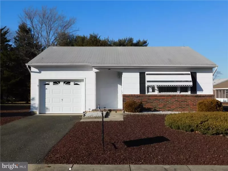 6 NORFOLK DR, Toms River, NJ 08757