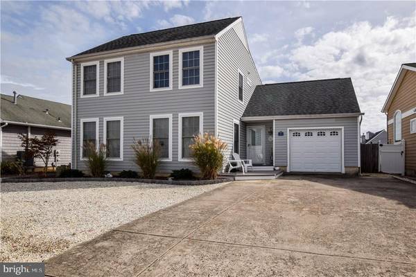 19 DIANE RD, Manahawkin, NJ 08050