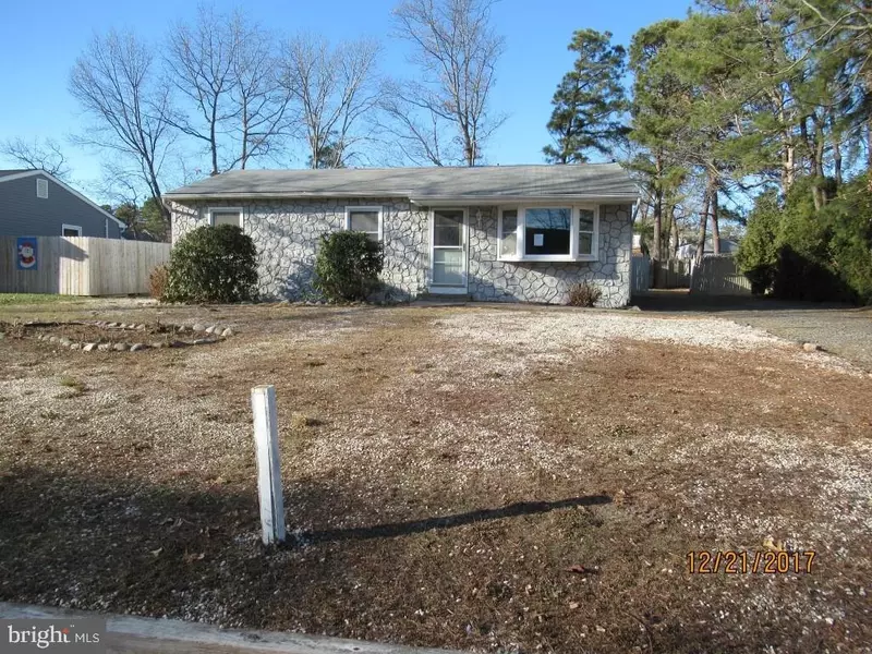 136 HATCH LN, Manahawkin, NJ 08050