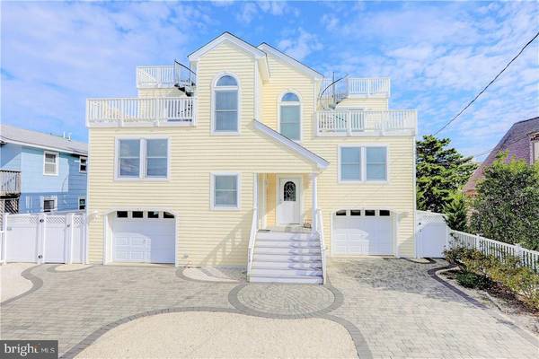 115 E 28TH ST #A, Long Beach Township, NJ 08008