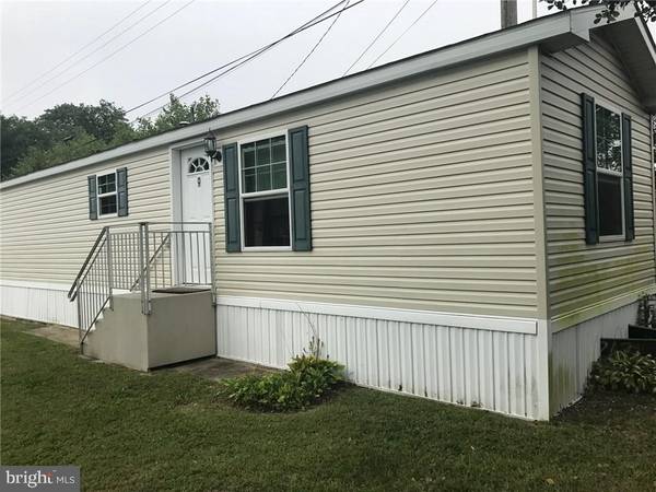 215 E BAY AVE #9, Manahawkin, NJ 08050