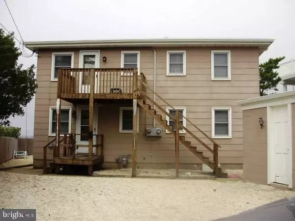 106 BAY TER, Surf City, NJ 08008