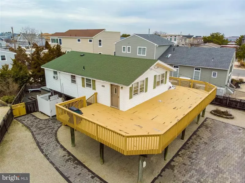 4 COX AVE, Harvey Cedars, NJ 08008