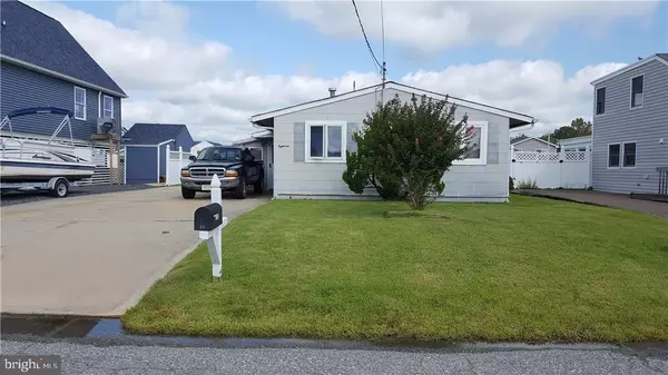 18 LAKE HURON DR, Tuckerton, NJ 08087