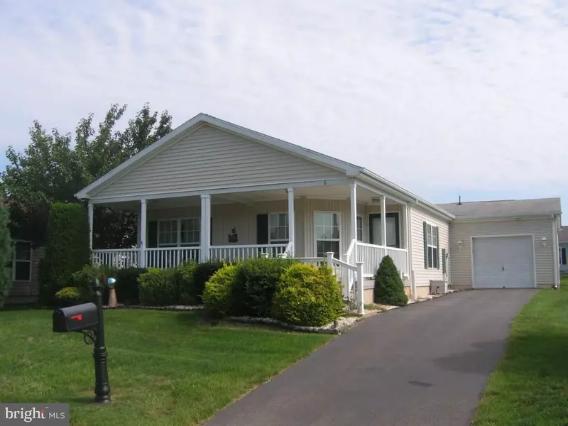 6 RED BANK DR, Manahawkin, NJ 08050