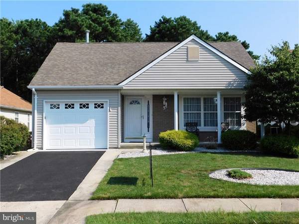 5 WEYBRIDGE CT, Toms River, NJ 08757