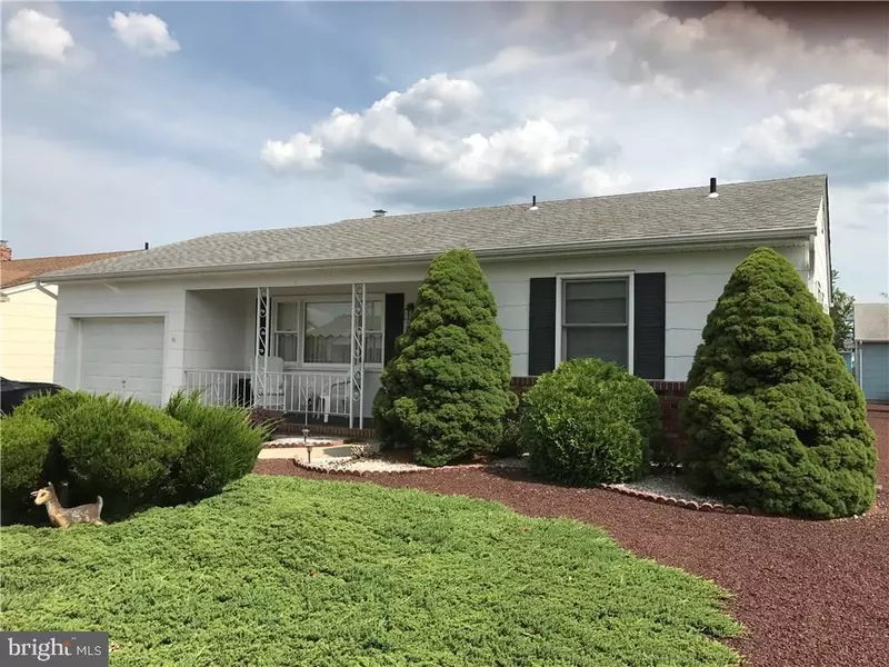 18 GARRETT RD, Toms River, NJ 08757