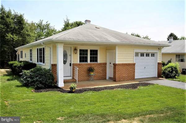 8 SAINT DAVID DR #RENOVATED, Toms River, NJ 08757