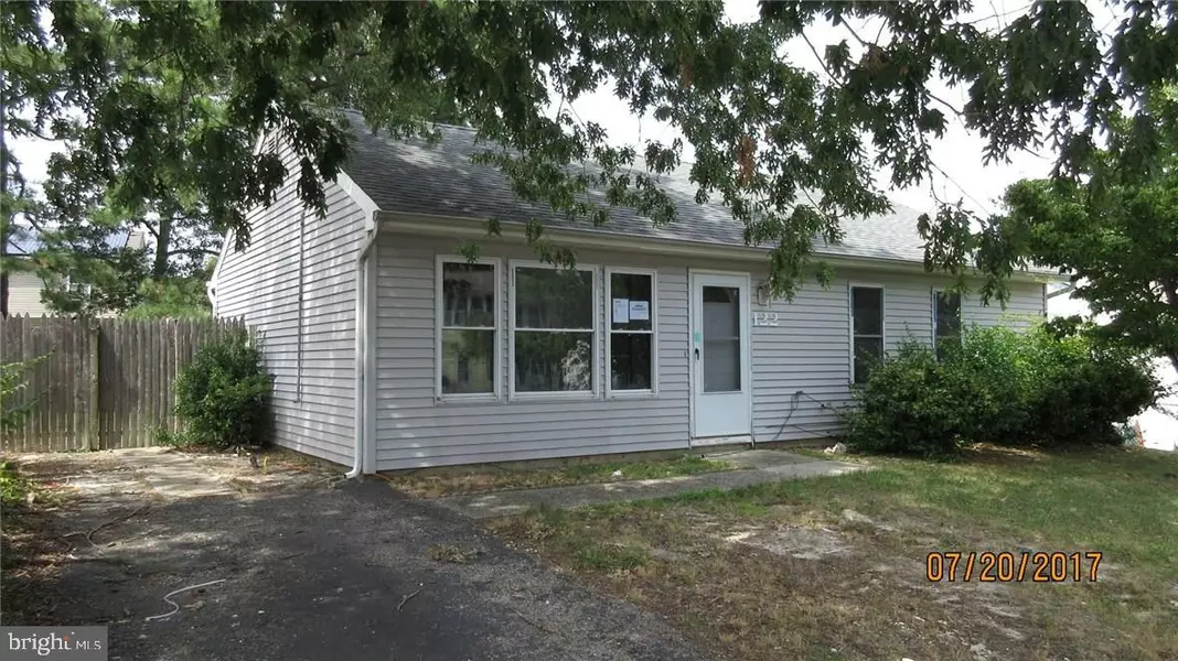 122 VILLAGE DR, Barnegat, NJ 08005