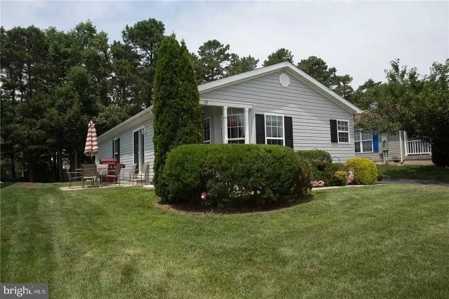 29 HIGHLANDS RD, Manahawkin, NJ 08050