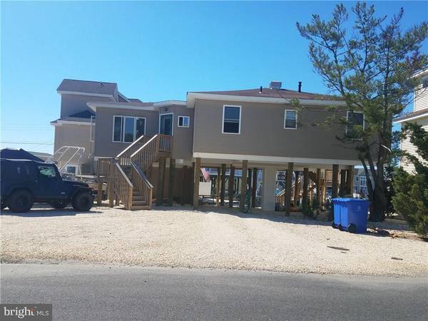 1176 WALTER BLVD, Manahawkin, NJ 08050