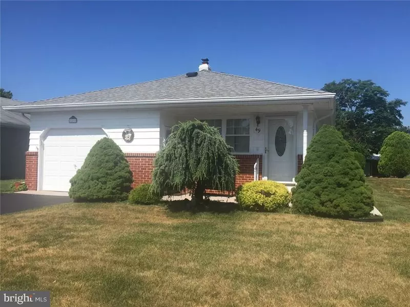 49 SCARBOROUGH PL, Toms River, NJ 08757