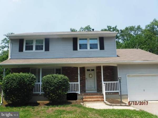 47 CEDARWOOD DR, Toms River, NJ 08755