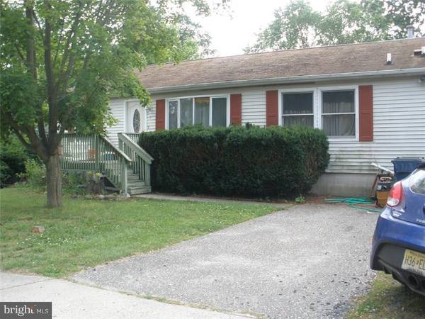 7 TILTON AVE, Toms River, NJ 08757