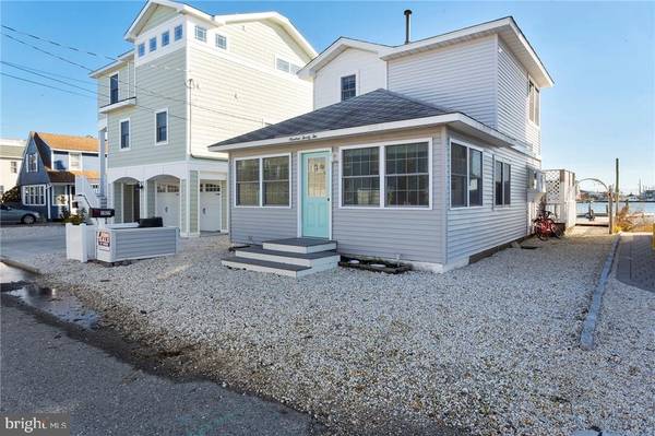 1922 BAY TER, Ship Bottom, NJ 08008