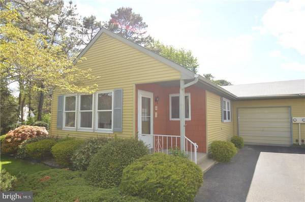 4 STONYBROOK CT #60, Manchester Township, NJ 08759