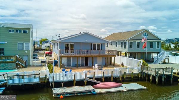 114 N SPINNAKER DR, Tuckerton, NJ 08087