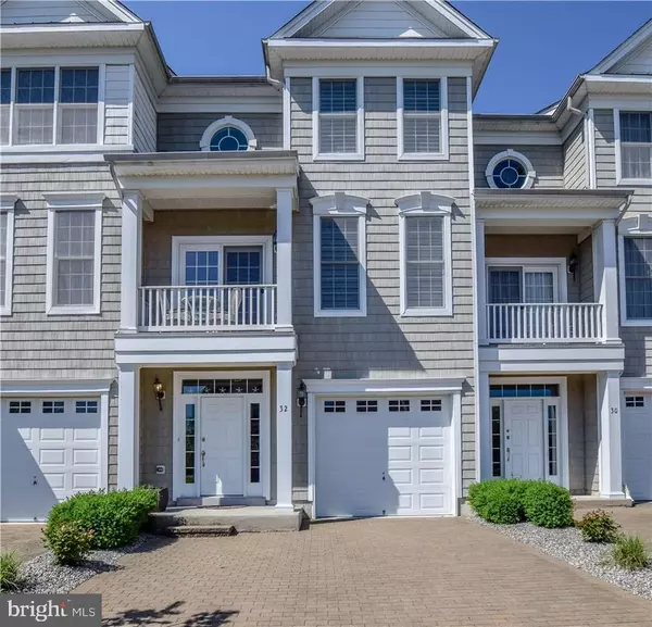 32 CRANE CT, Manahawkin, NJ 08050