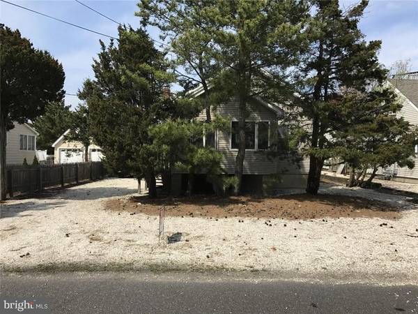 7 W LEE AVE, Harvey Cedars, NJ 08008