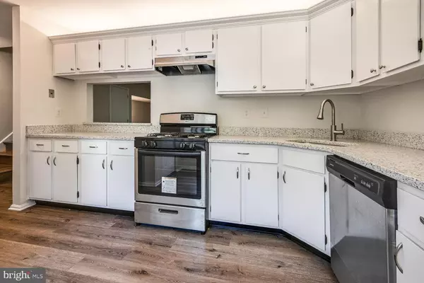 East Brunswick, NJ 08816,31 MORGAN PL