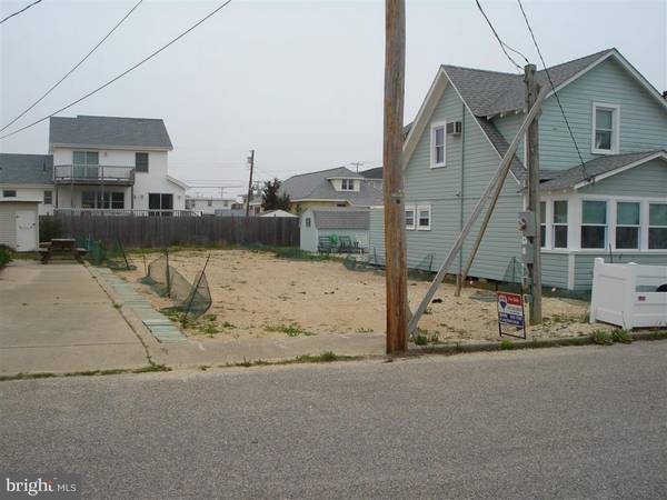 107 23RD ST, Ship Bottom, NJ 08008