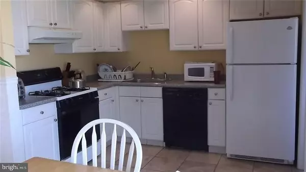 Barnegat, NJ 08005,6 WHITESTONE CT