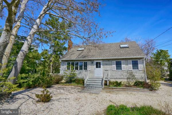 17 W 22ND ST, Barnegat Light, NJ 08006