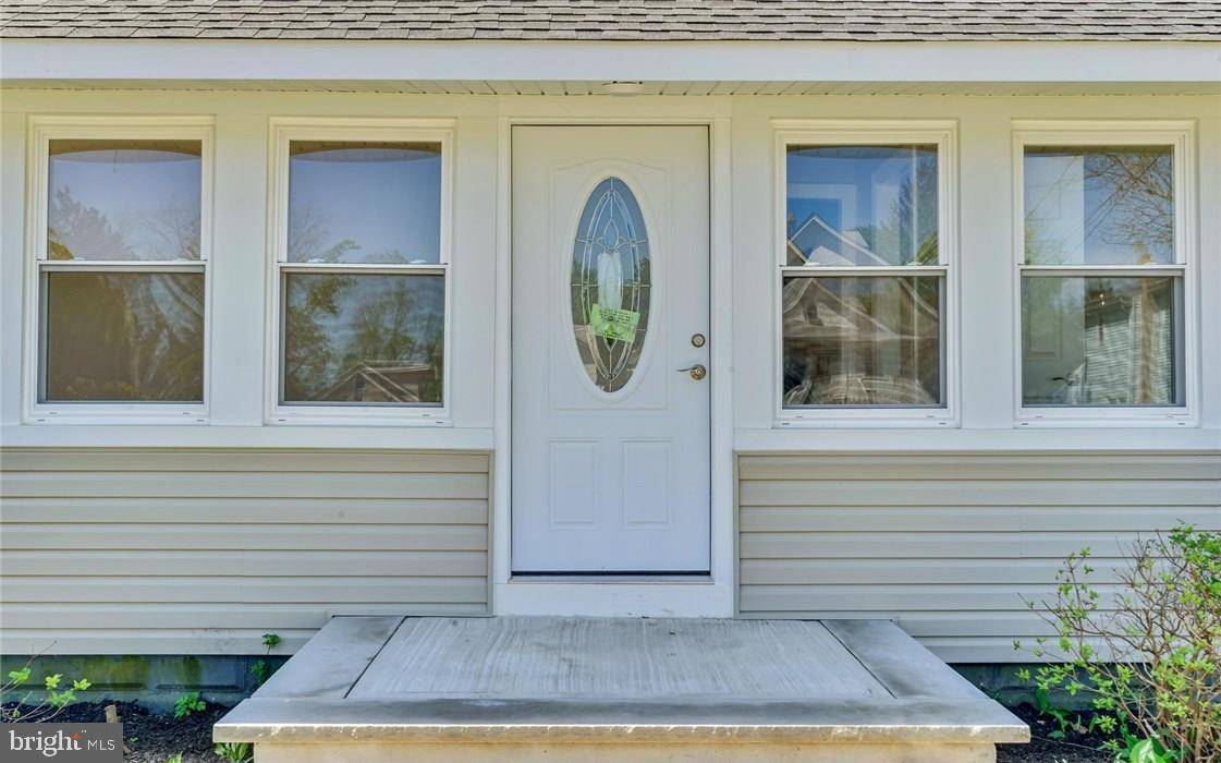 Ocean Gate, NJ 08740,40 W POINT PLEASANT AVE