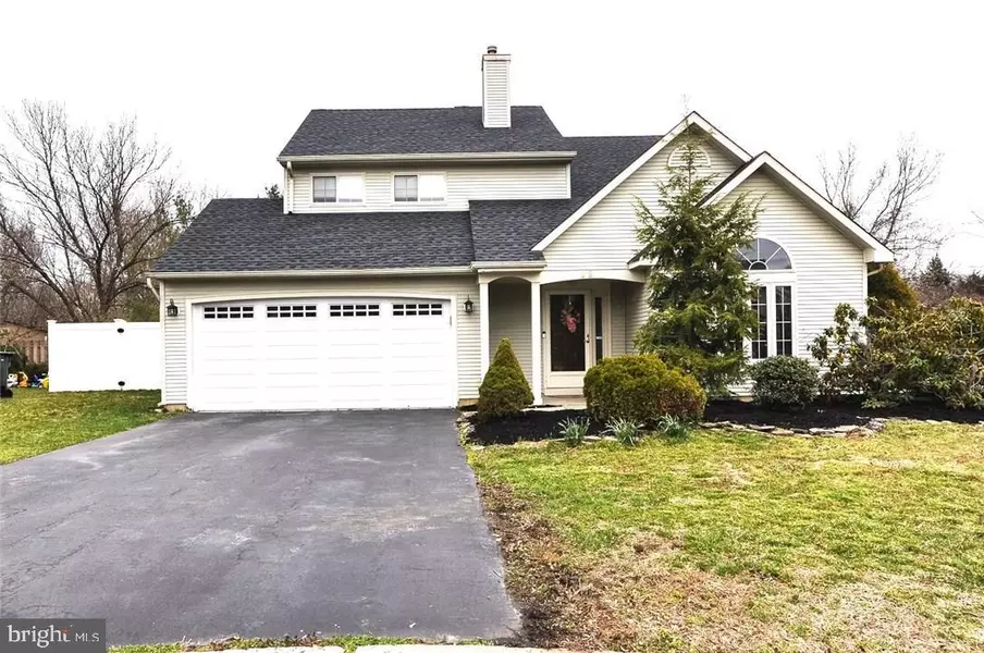 22 RAVENWOOD CT, Freehold, NJ 07728