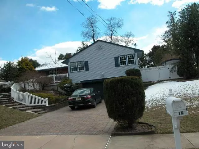 Toms River, NJ 08753,813 REGENCY CT