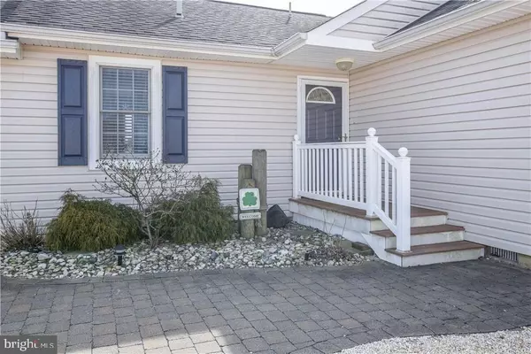 Manahawkin, NJ 08050,137 ARTHUR DR