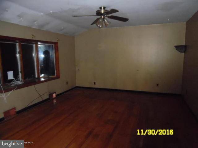 Neptune, NJ 07753,322 HIGHLAND AVE