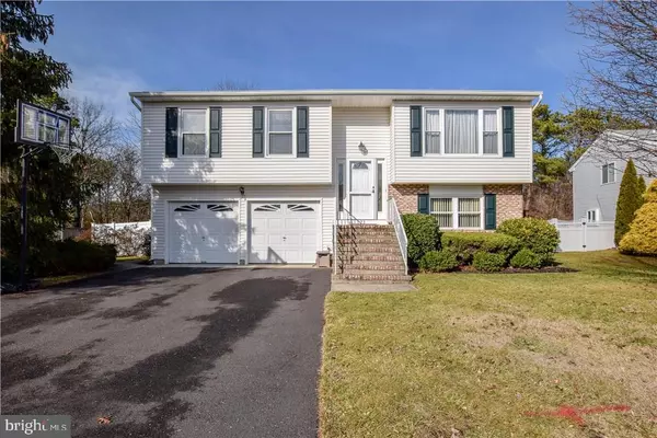 23 DEER RUN DR N, Barnegat, NJ 08005