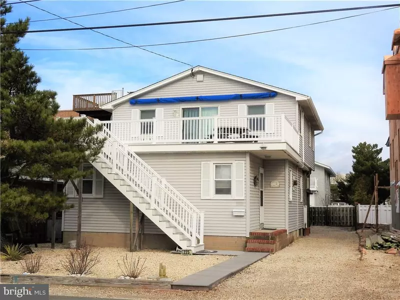 225 JEFFERIS AVE, Beach Haven, NJ 08008