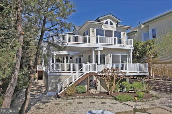 1009 SEAVIEW AVE, Barnegat Light, NJ 08006