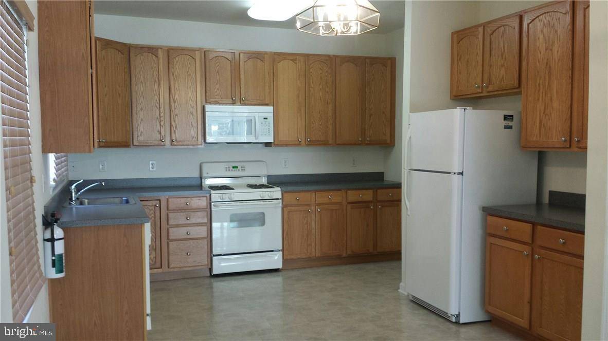 68 SPRING LAKE BLVD, Waretown, NJ 08758