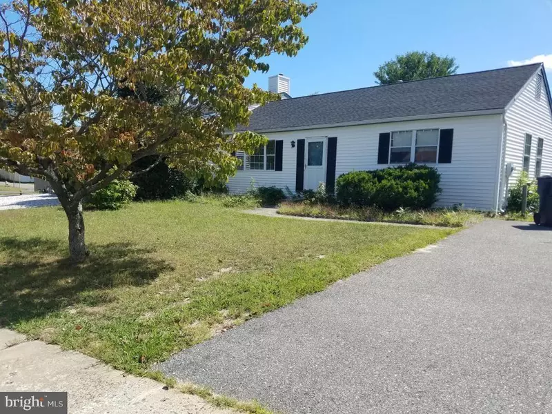 2108 LAMPLIGHTER DR, Toms River, NJ 08753