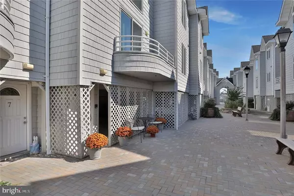 Beach Haven, NJ 08008,420 EIGHTH ST #7N