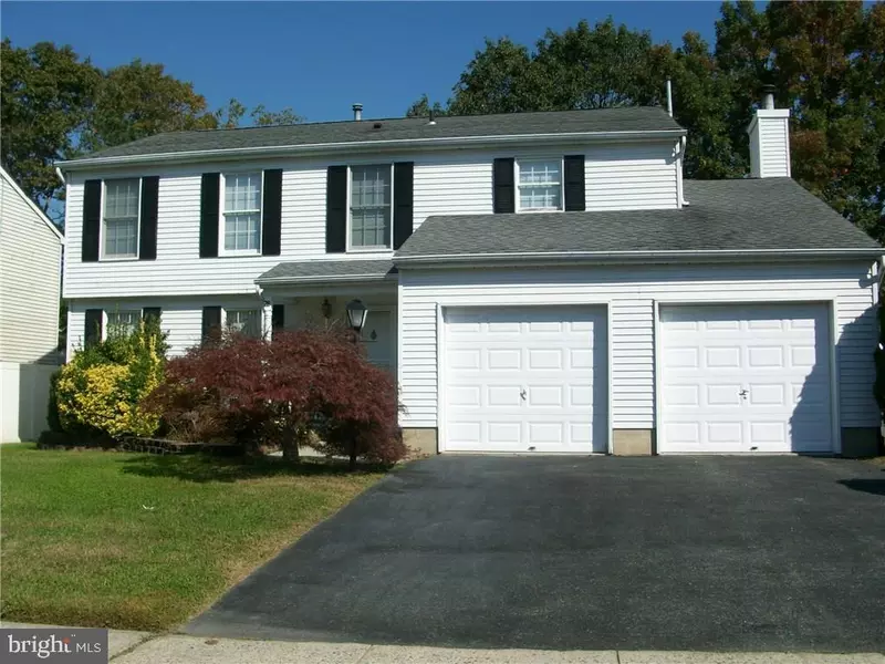 28 COMPASS LN, Barnegat, NJ 08005