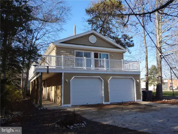 16 OAK ST, Manahawkin, NJ 08050