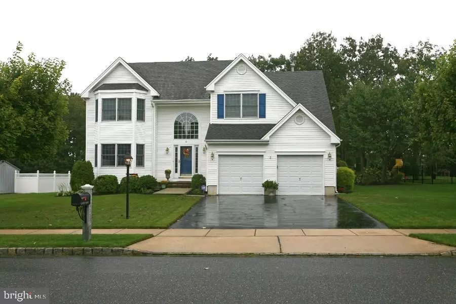 8 JANELLE DR, Barnegat, NJ 08005