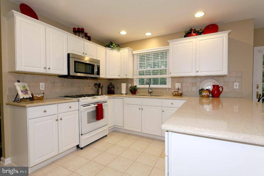 Barnegat, NJ 08005,8 JANELLE DR