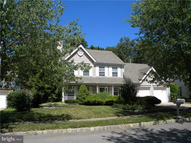 48 HICKORY CIR, Barnegat, NJ 08005