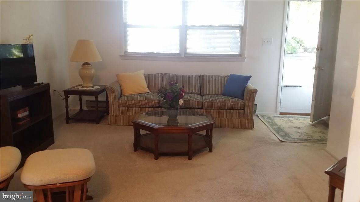 Barnegat, NJ 08005,2 SOUTH SEAS CT