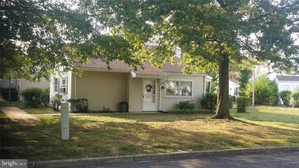 2 SOUTH SEAS CT, Barnegat, NJ 08005