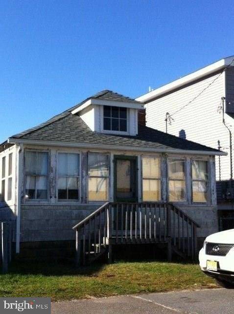 104 E 26TH ST, Ship Bottom, NJ 08008