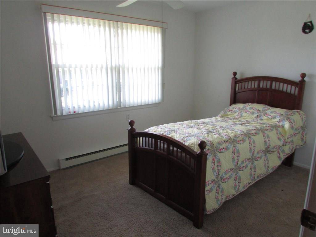 Toms River, NJ 08757,8 EDINBURGH DR #A