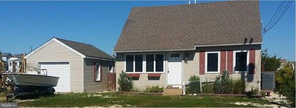 240 MORRIS BLVD, Manahawkin, NJ 08050